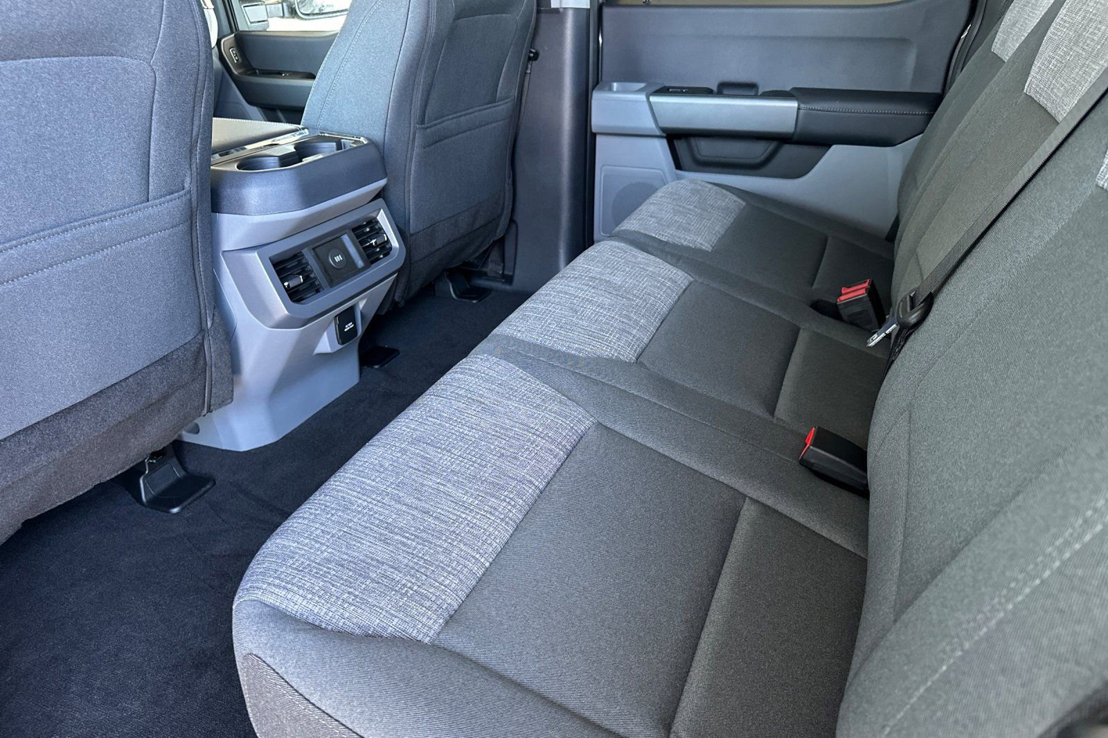 New 2026 Ford F250 XLT w/ 360-Degree Camera Package image 13