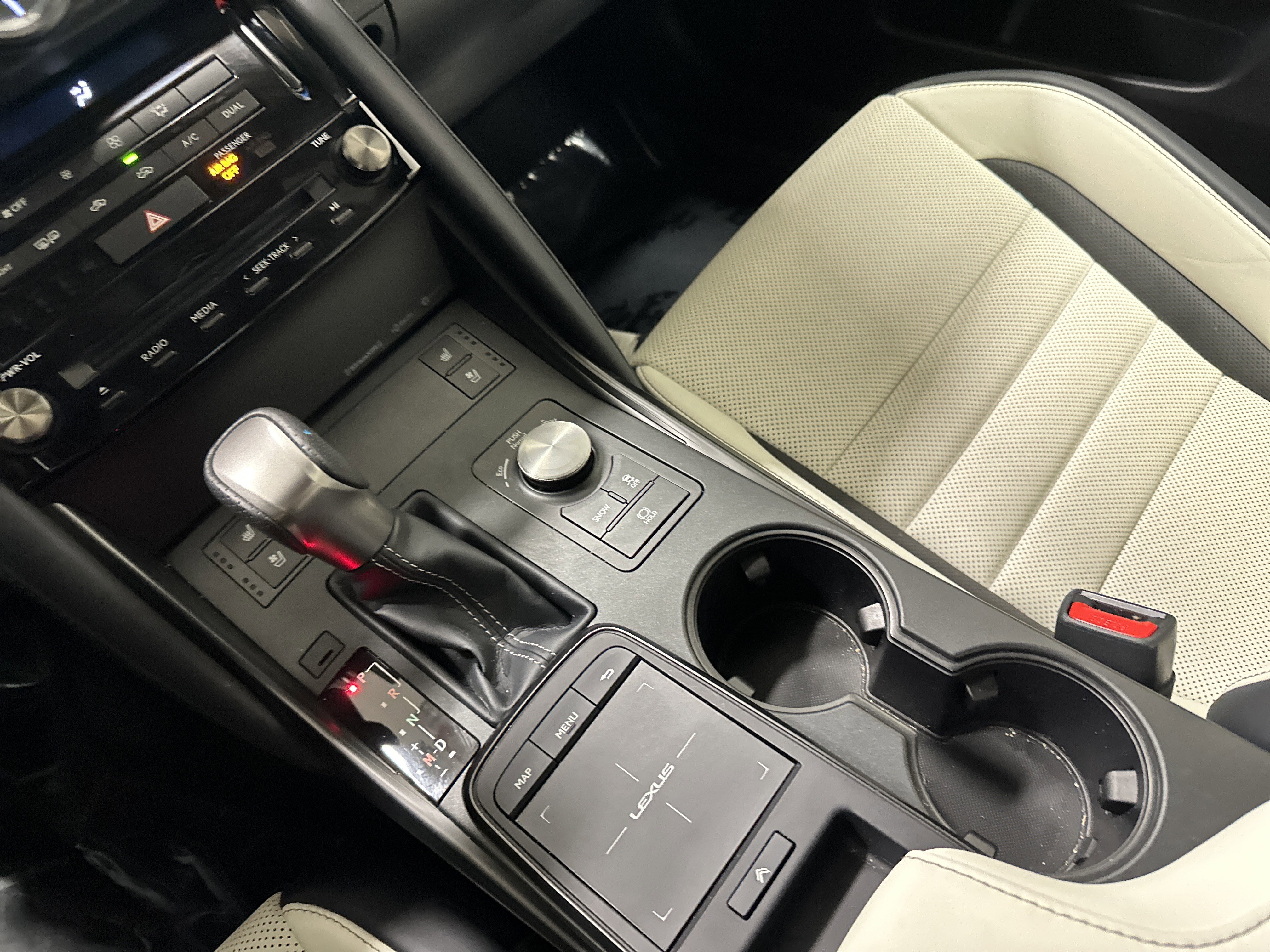 Used 2025 Lexus IS 350 F Sport w/ Navigation Package AWD/4WD image 26