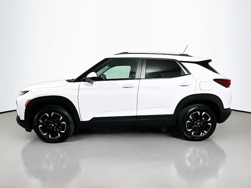 Used 2022 Chevrolet TrailBlazer LT w/ Convenience Package FWD image 4
