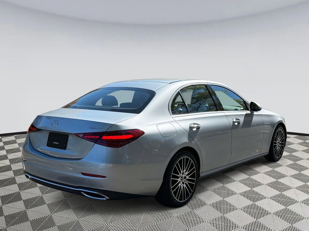 Used 2022 Mercedes-Benz C 300 4MATIC Sedan image 2