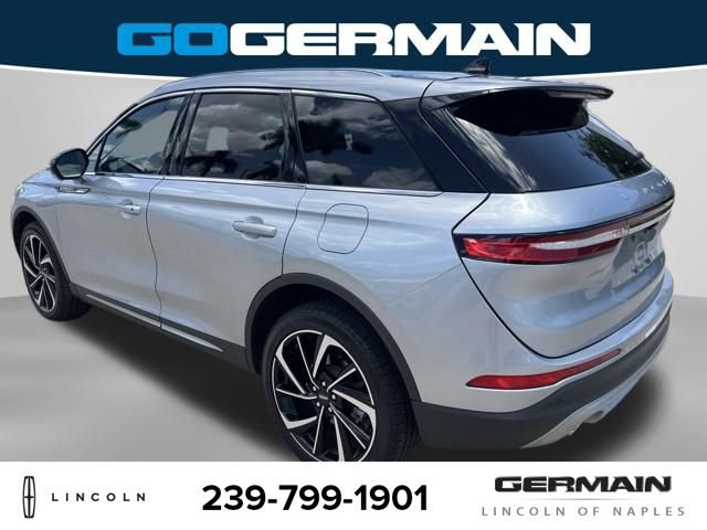 Used 2023 Lincoln Corsair Reserve w/ Equipment Group 201A FWD image 5