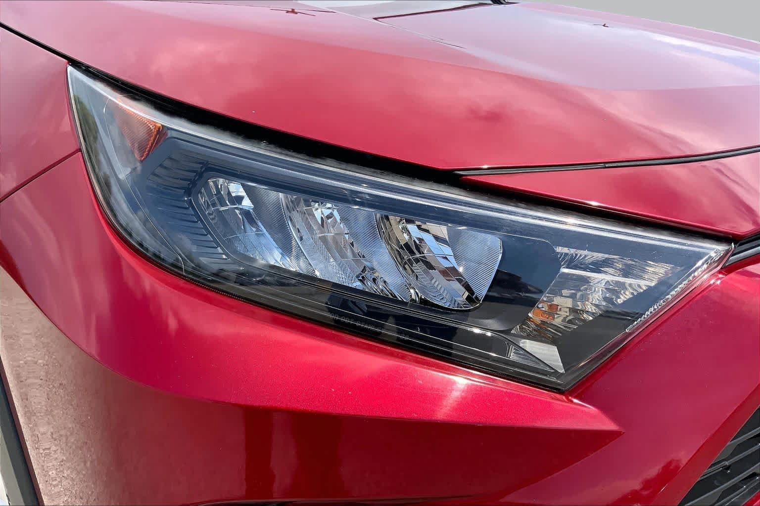 Used 2021 Toyota RAV4 LE FWD image 27