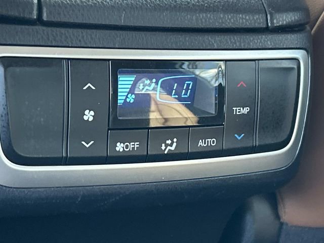 Used 2017 Toyota Highlander Limited image 23