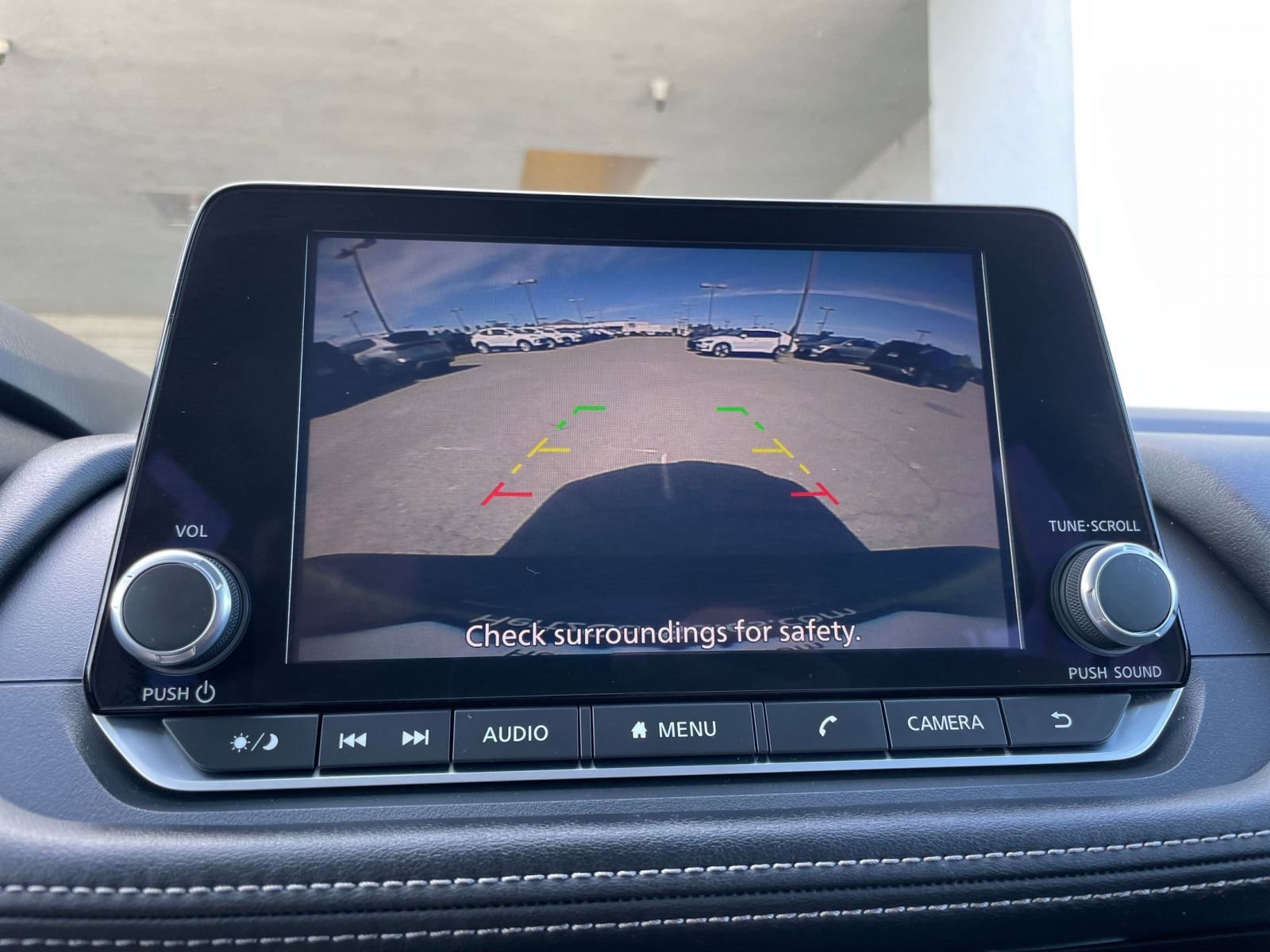 Used 2025 Nissan Rogue SV image 25