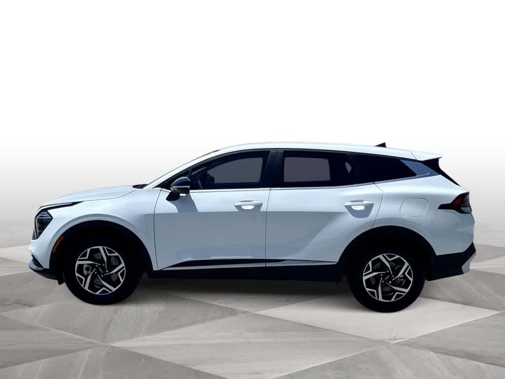 Used 2024 Kia Sportage LX FWD image 5