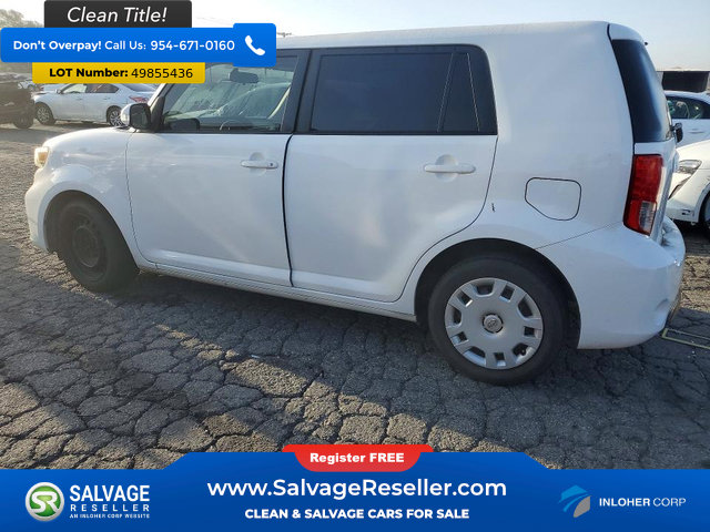 Used 2013 Scion xB FWD image 3