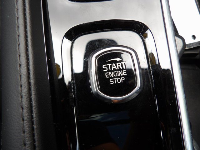 Certified 2024 Volvo XC90 B6 Plus w/ Protection Package Premier image 22