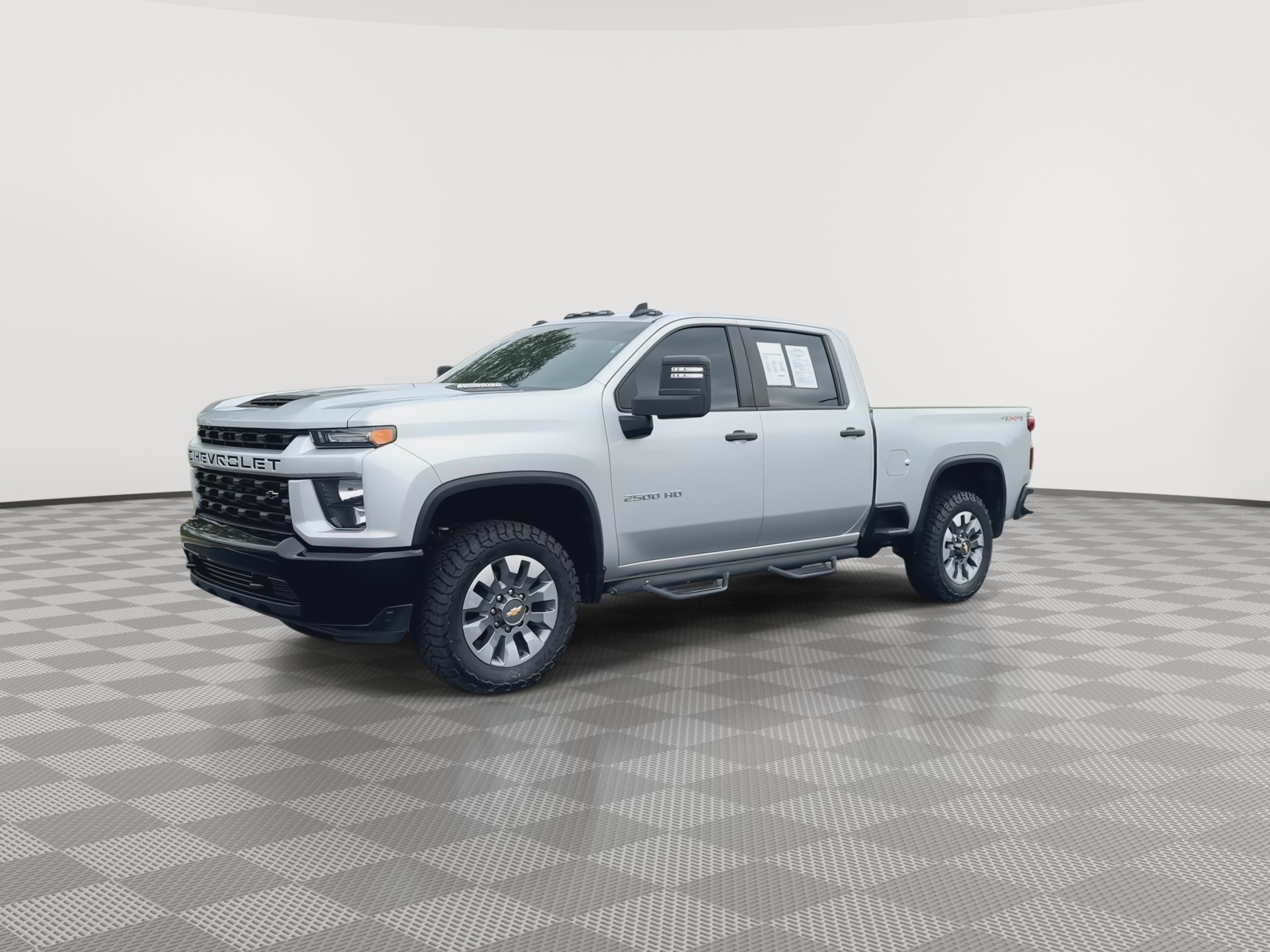Used 2023 Chevrolet Silverado 2500 Custom w/ Custom Value Package AWD/4WD image 4