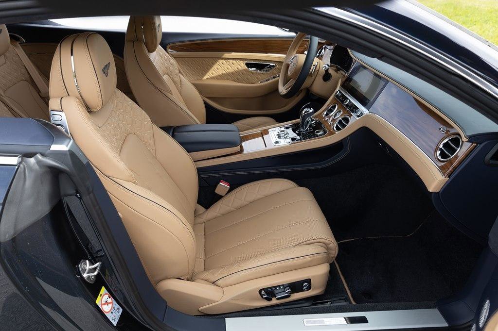 Used 2022 Bentley Continental GT AWD/4WD image 24