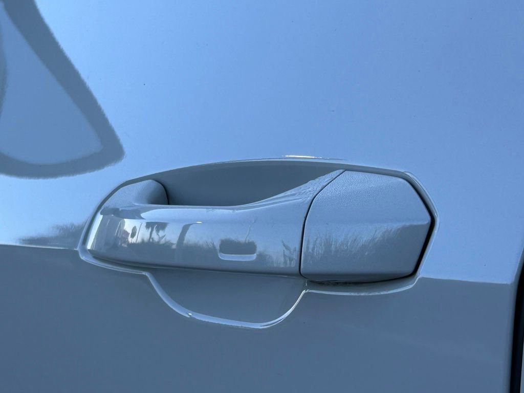 Used 2022 Audi e-tron Premium Plus w/ Premium Plus Package image 49