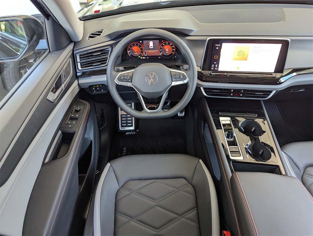 New 2026 Volkswagen Atlas Peak Edition image 14