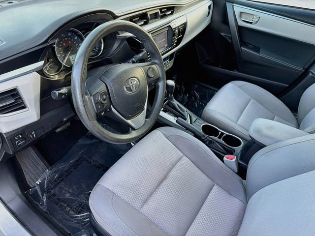Used 2015 Toyota Corolla LE FWD image 24