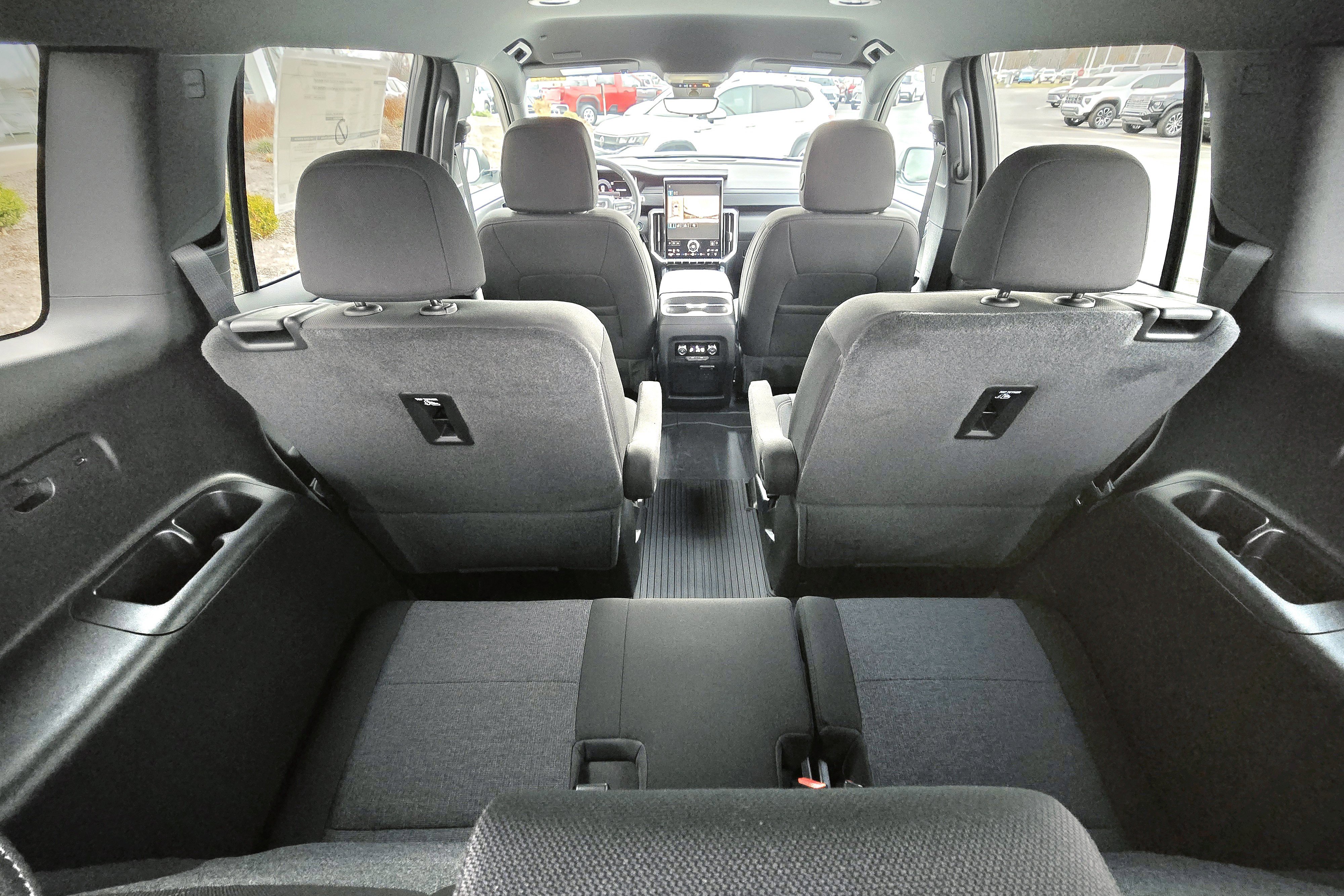 New 2026 GMC Acadia Elevation w/ LPO, Floor Liner Package image 17