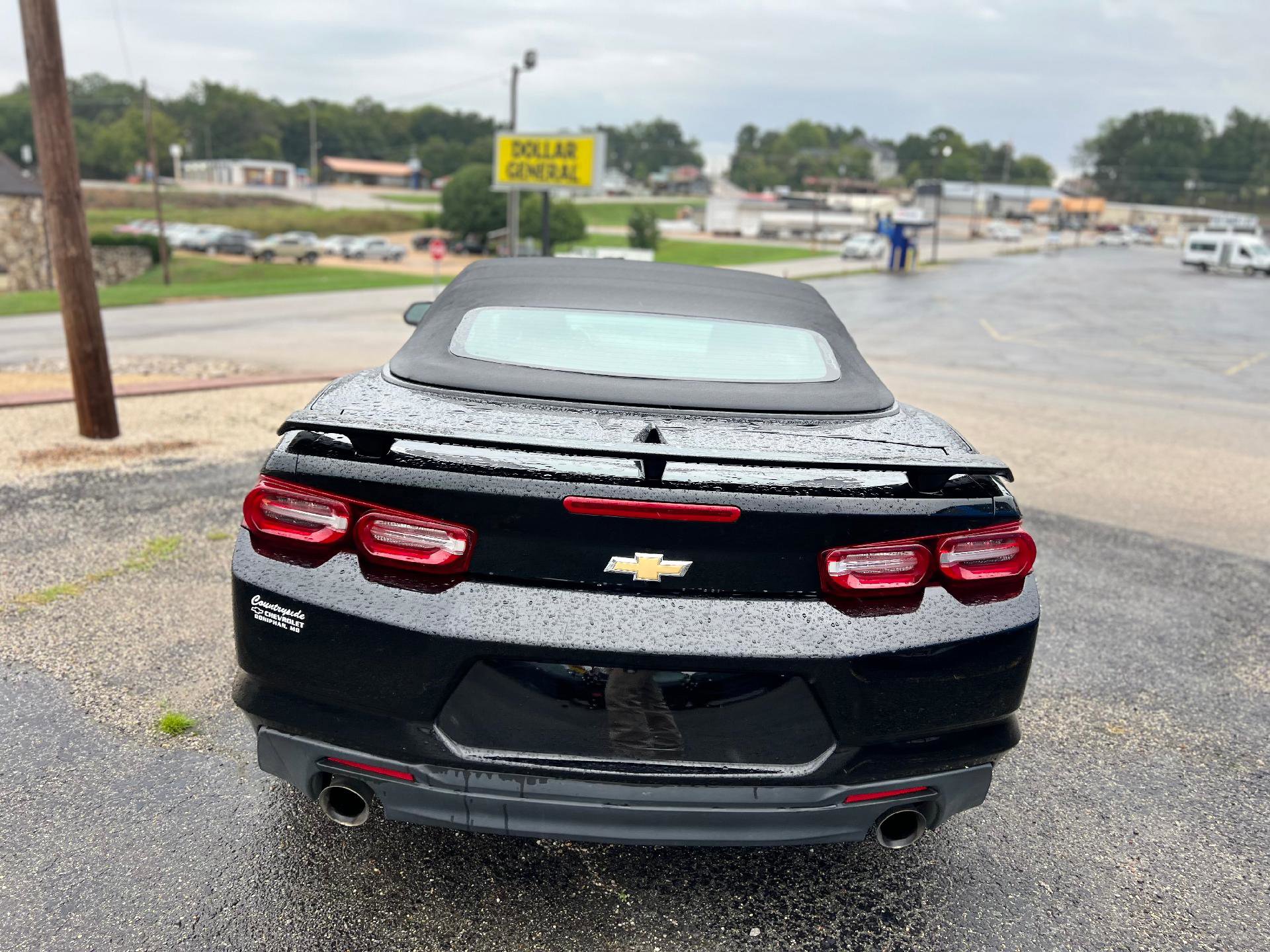 Used 2022 Chevrolet Camaro LT image 3