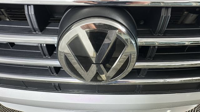 Used 2019 Volkswagen Jetta R-Line FWD image 8