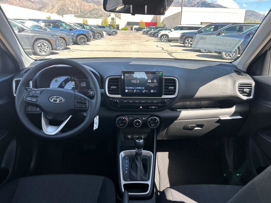 New 2026 Hyundai Venue SE FWD image 11