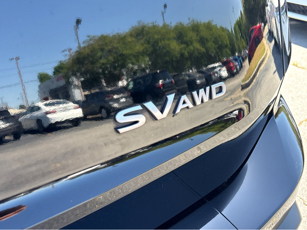 Used 2024 Nissan Rogue SV w/ SV Premium Package image 31