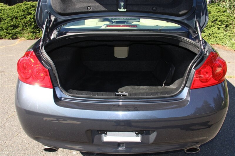 Used 2009 INFINITI G37 x Sedan w/ Premium Pkg AWD/4WD image 17