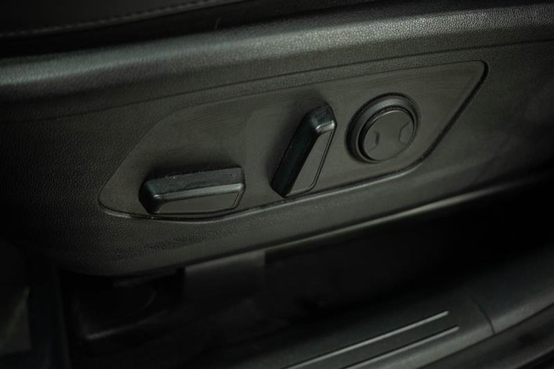 Used 2022 Kia Sorento SX w/ Panoramic Sunroof Package image 12