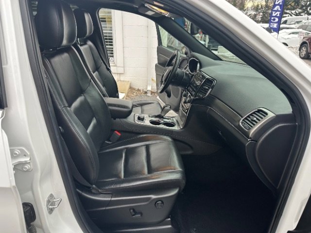 Used 2020 Jeep Grand Cherokee Limited image 38