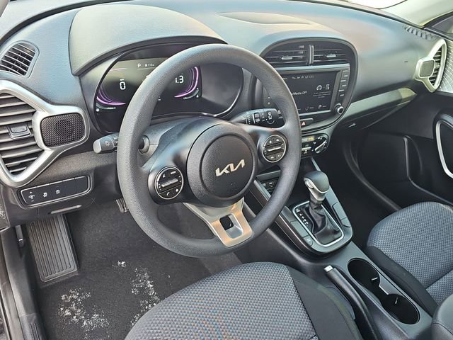 Used 2025 Kia Soul LX w/ LX Technology Package image 11