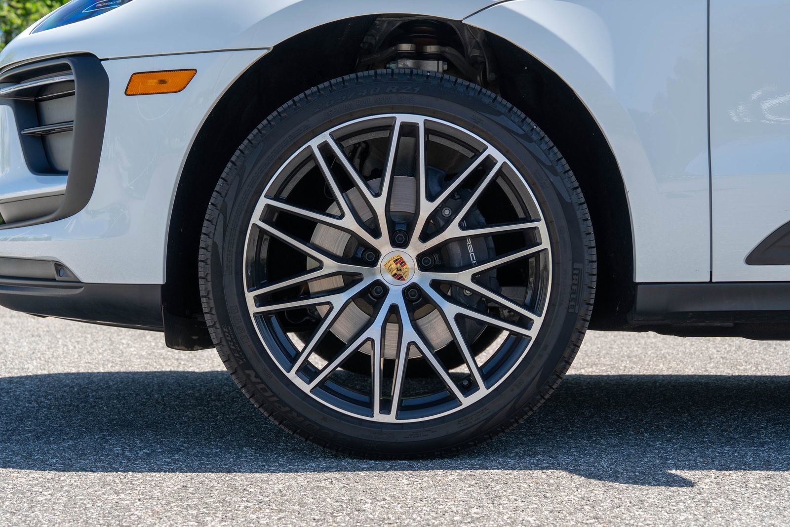 Certified 2026 Porsche Macan AWD/4WD image 11