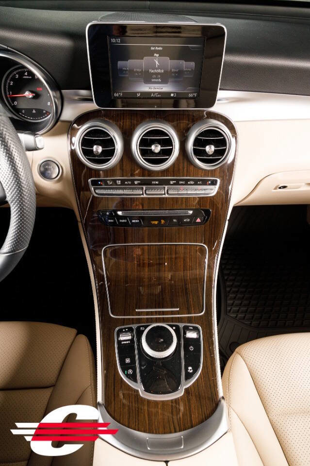 Used 2019 Mercedes-Benz GLC 300 4MATIC image 26