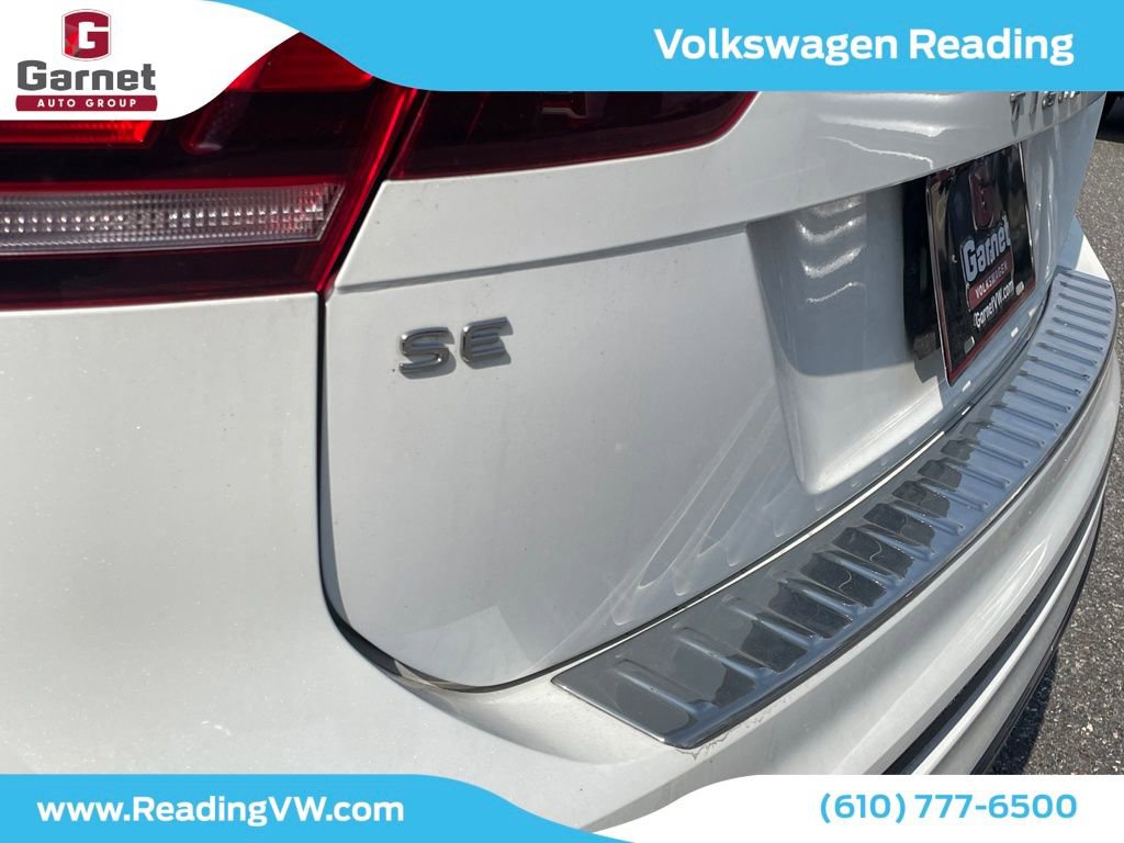 Certified 2023 Volkswagen Tiguan SE R-Line AWD/4WD image 12