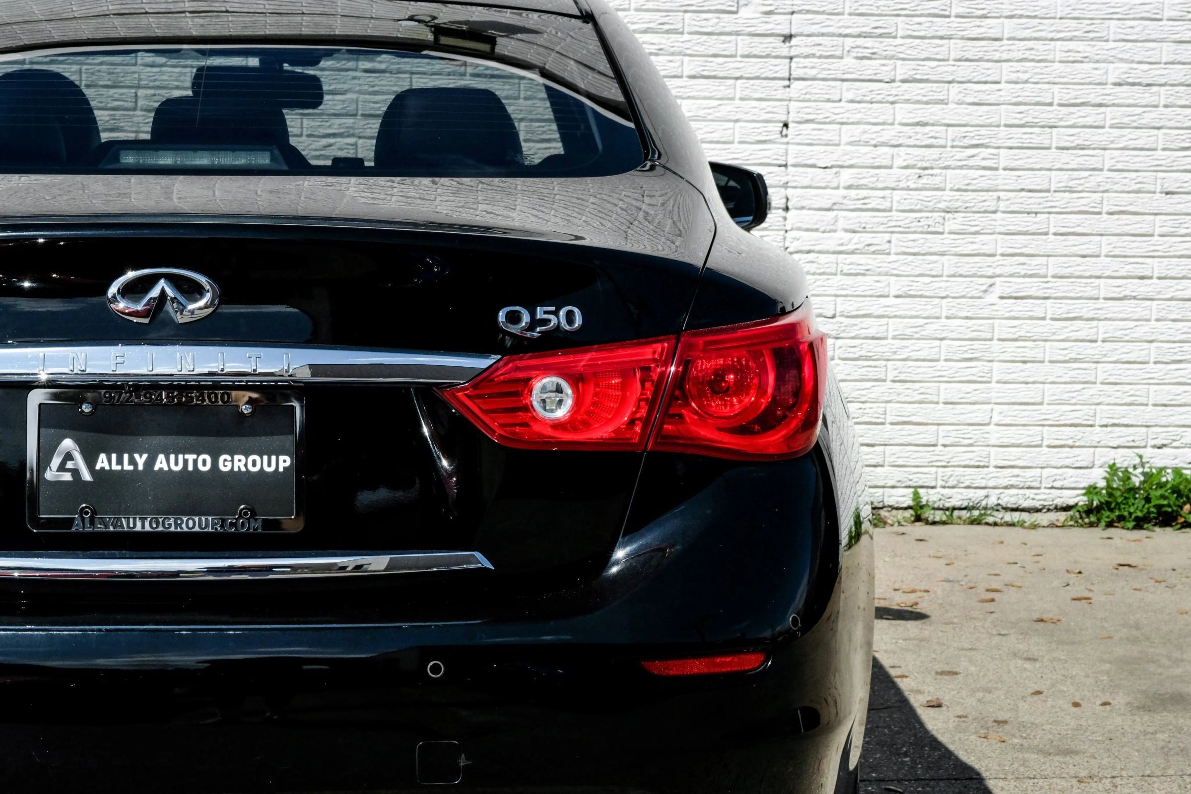 Used 2016 INFINITI Q50 3.0t Premium w/ Driver Assistance Package image 47