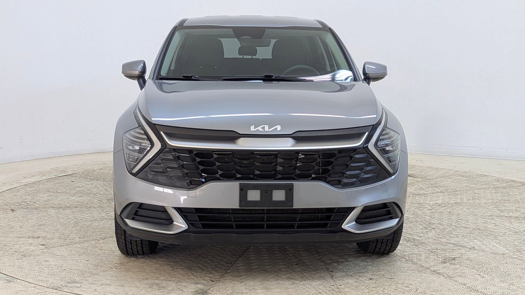 Used 2024 Kia Sportage LX image 6