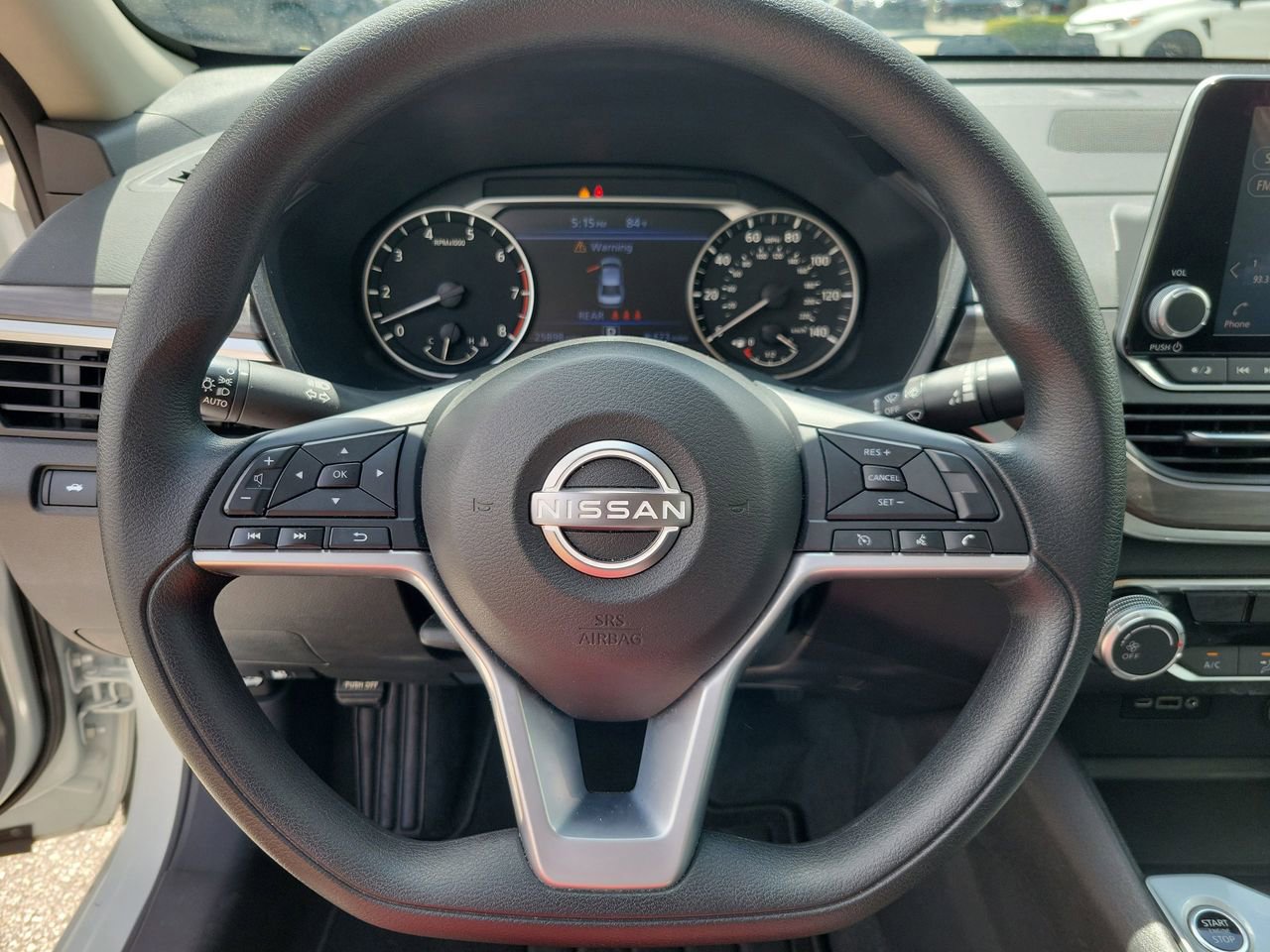 Used 2025 Nissan Altima 2.5 SV image 17