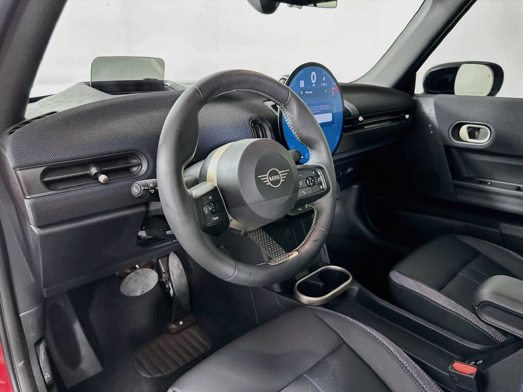 Used 2025 MINI Cooper S FWD image 9
