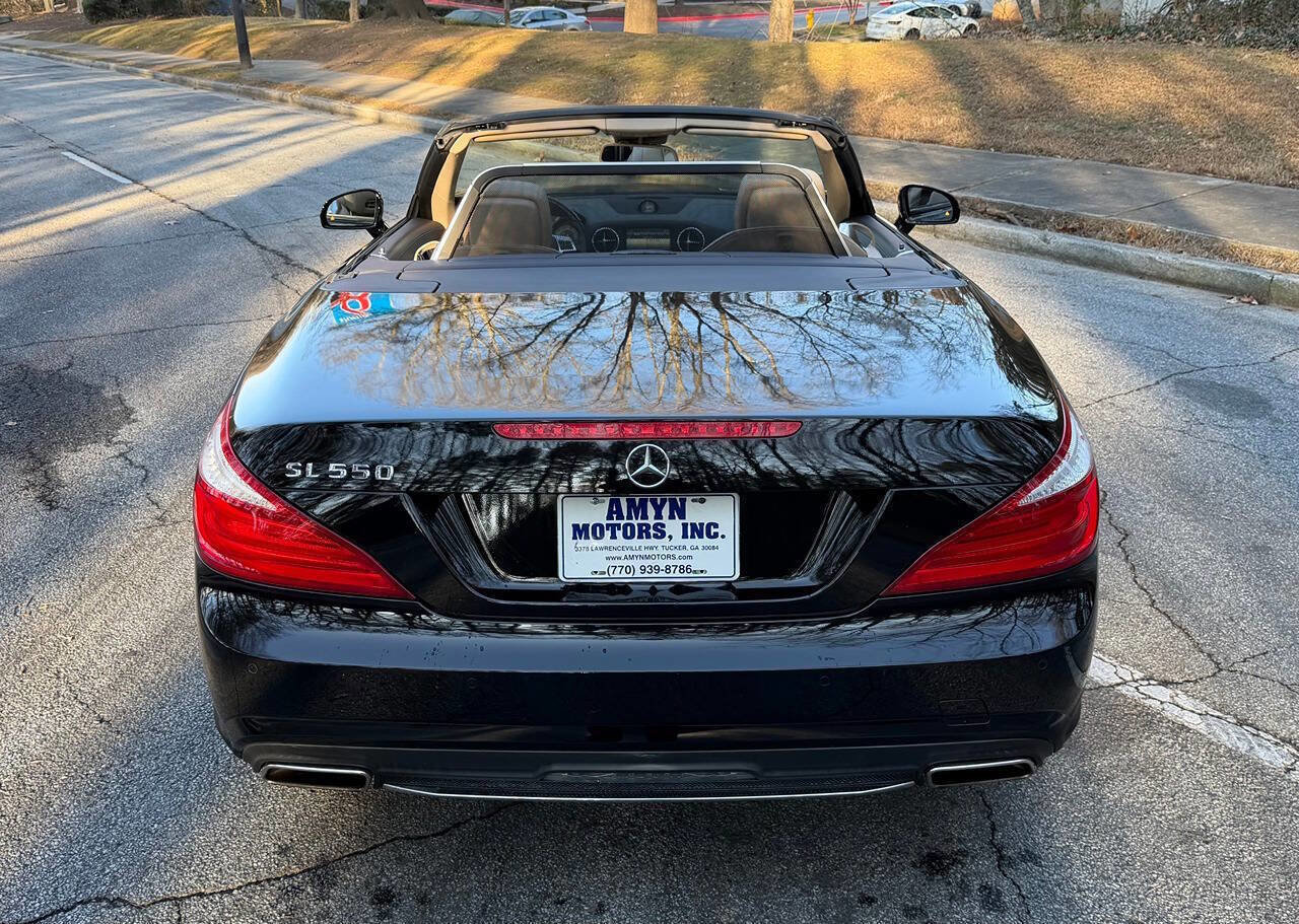 Used 2014 Mercedes-Benz SL 550 w/ Driver Assistance Package image 5