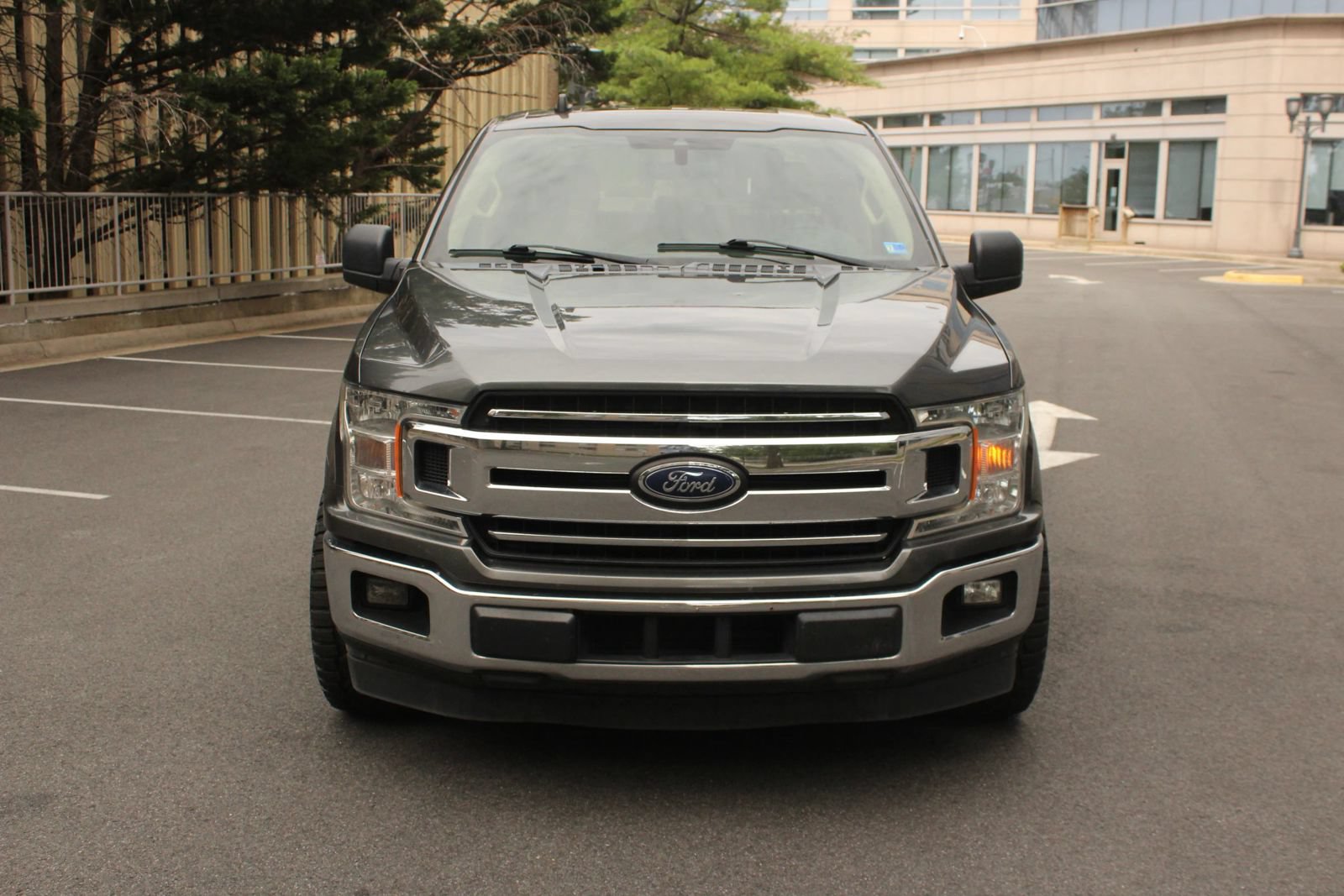 Used 2020 Ford F150 XLT RWD image 3