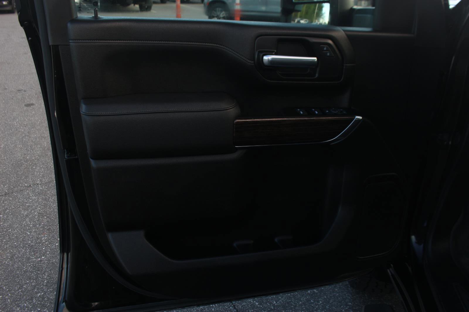 Used 2023 GMC Sierra 2500 SLE w/ SLE Value Package; AWD/4WD image 15