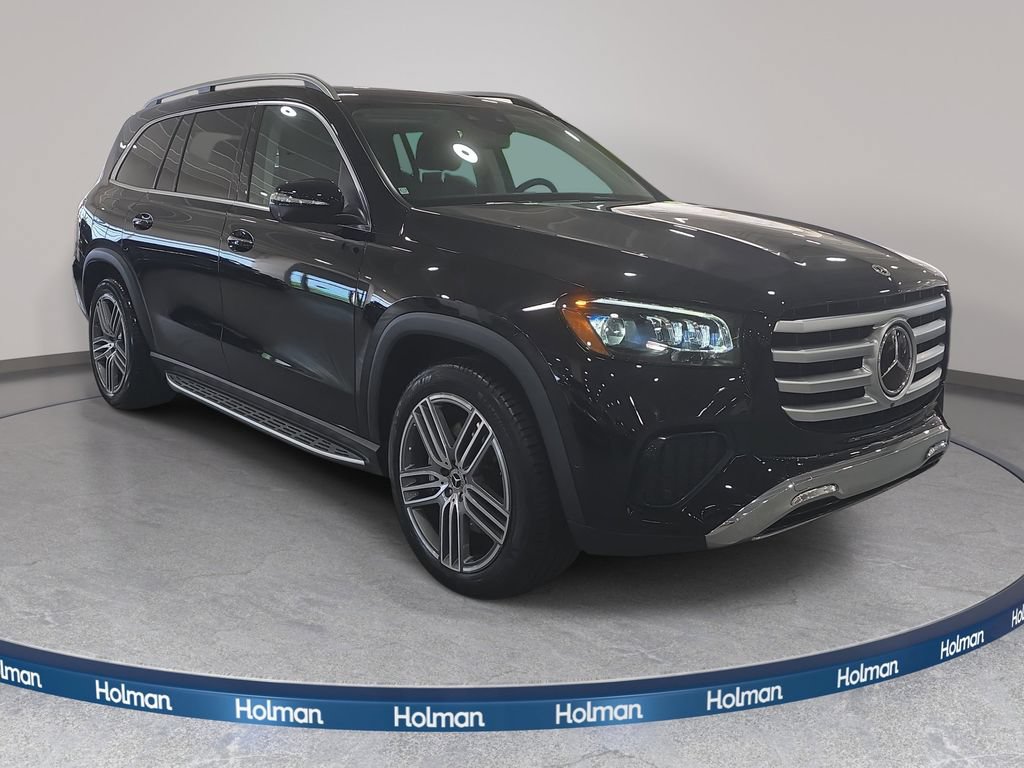 Used 2024 Mercedes-Benz GLS 450 4MATIC image 4