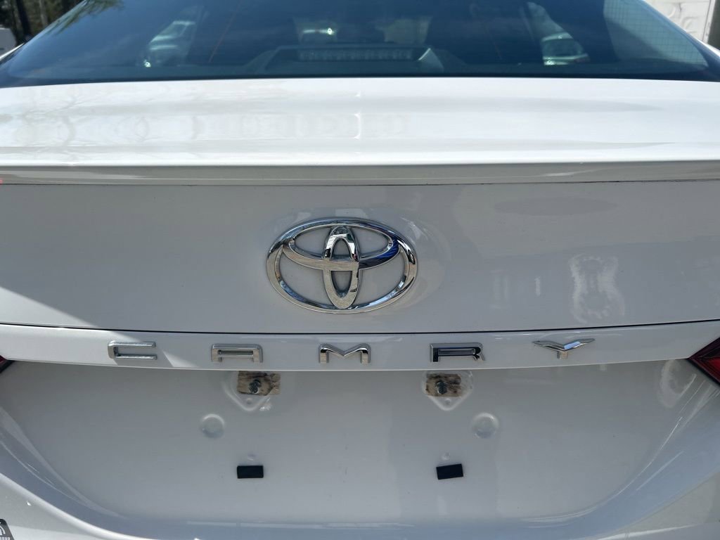 Used 2024 Toyota Camry SE FWD image 11