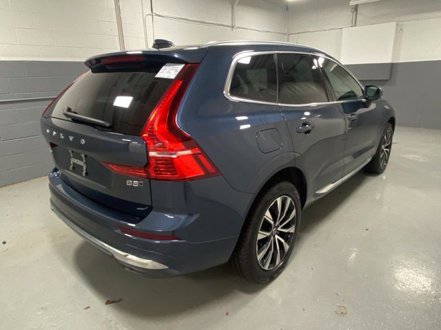 Certified 2023 Volvo XC60 B5 Plus AWD/4WD image 4