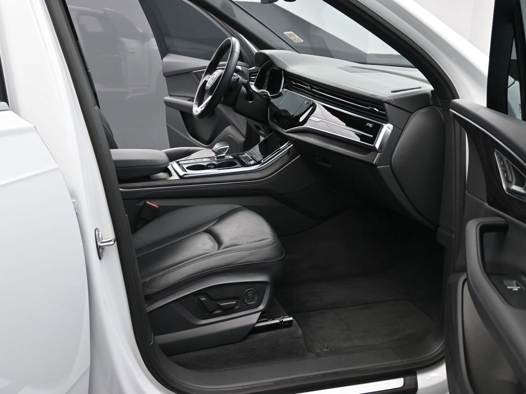 Used 2023 Audi Q7 2.0T Premium Plus w/ Premium Plus Package image 18