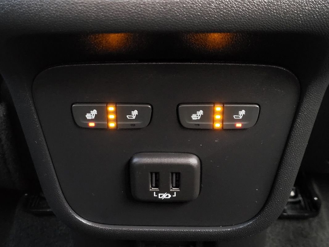 Used 2020 GMC Terrain Denali w/ Denali Premium Package image 17