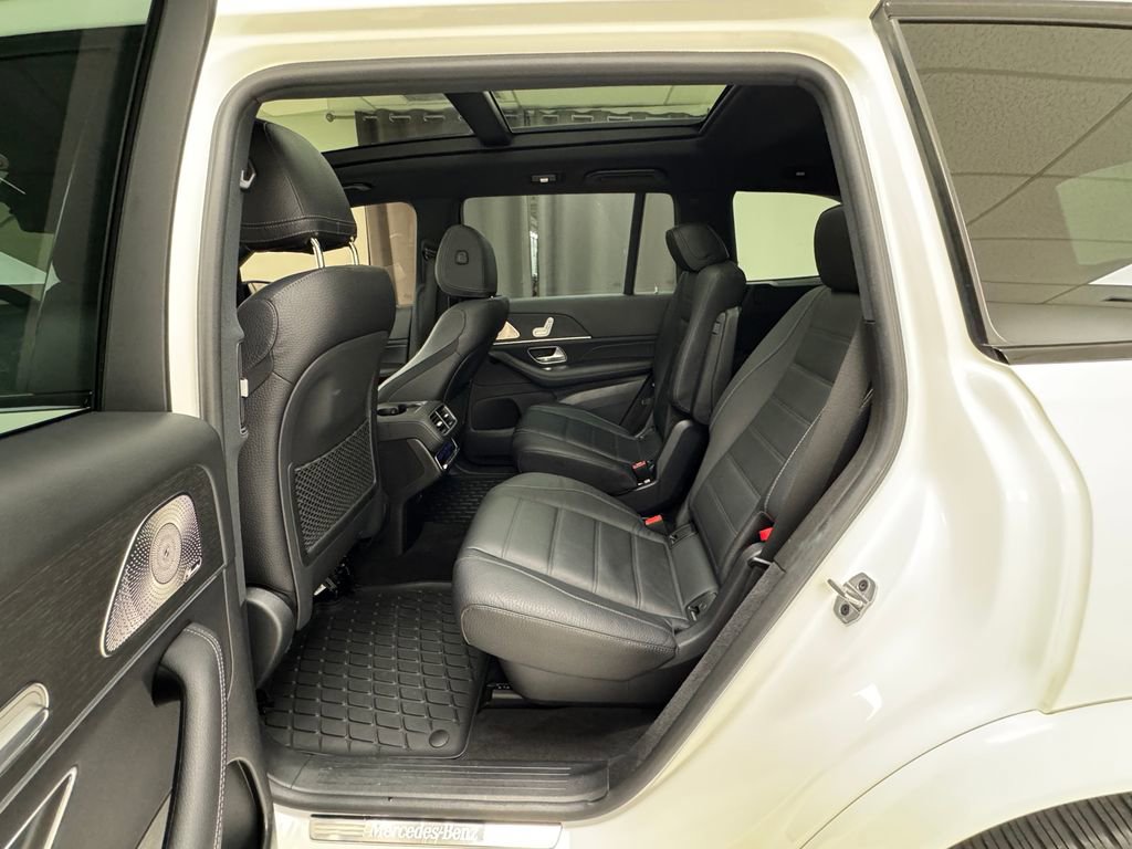 Used 2022 Mercedes-Benz GLS 450 4MATIC image 12