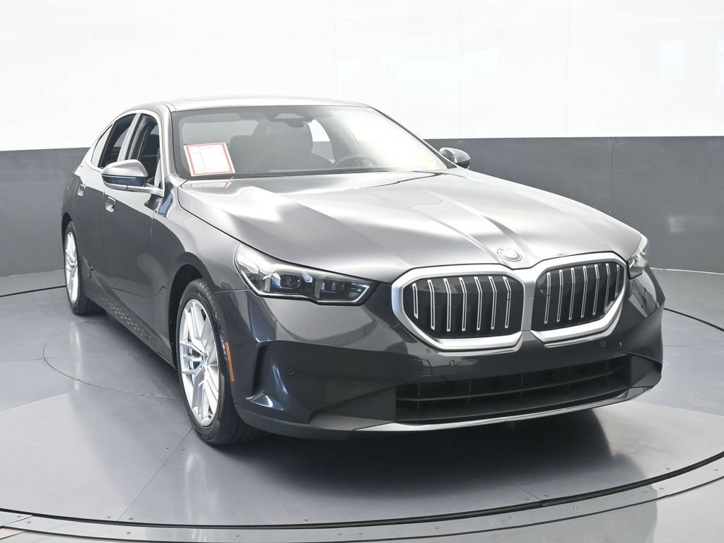 Used 2024 BMW 530i RWD image 9