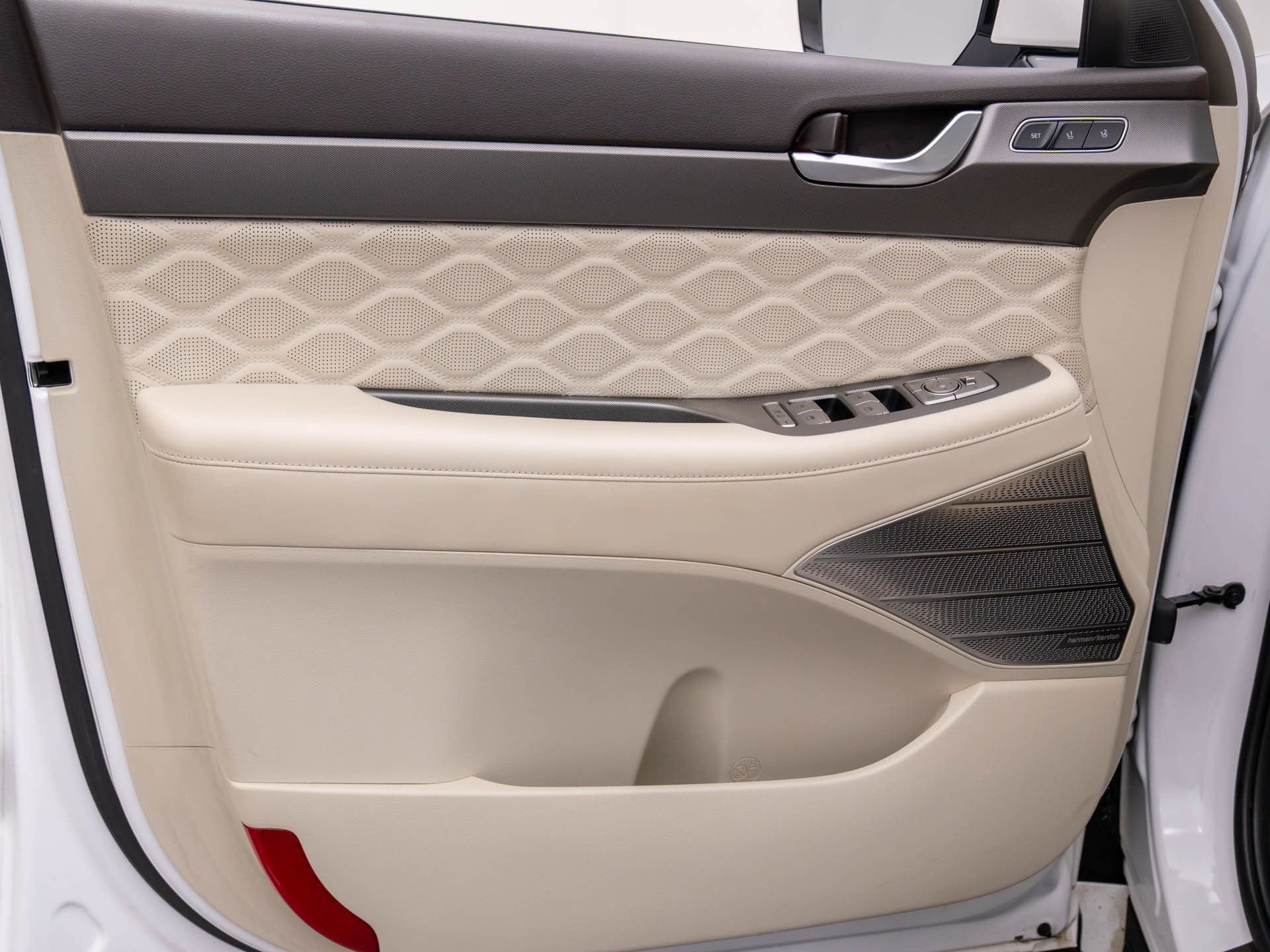 Used 2020 Hyundai Palisade Limited image 12