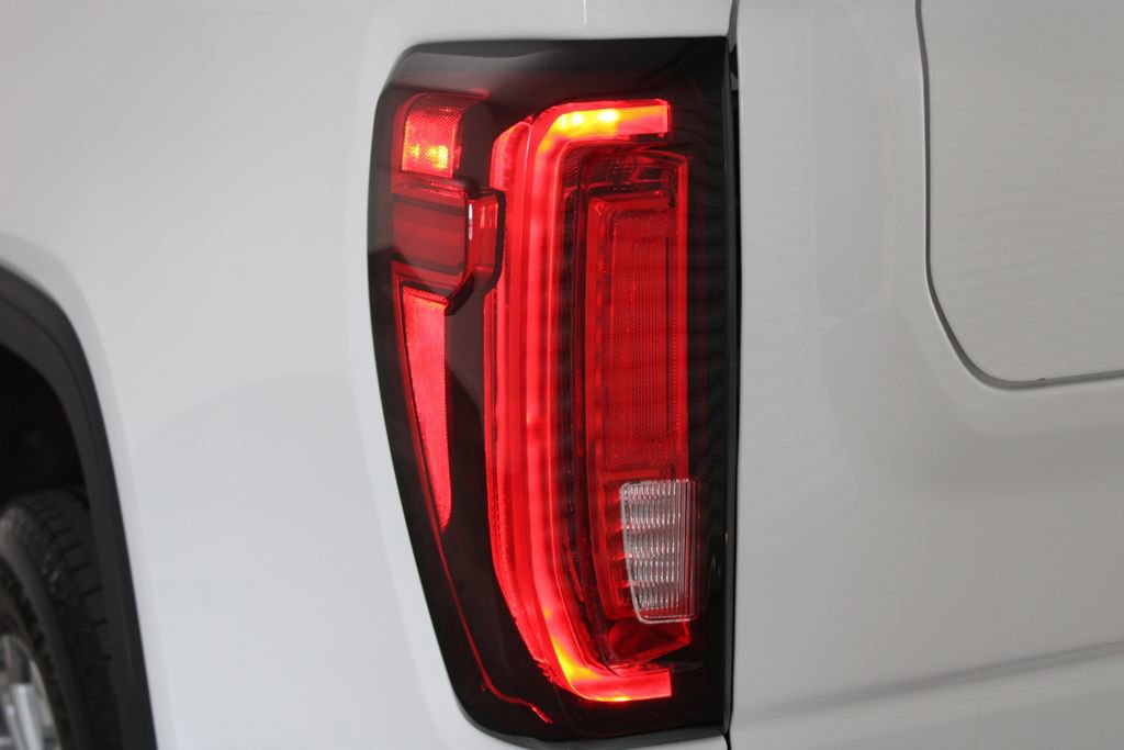 Used 2025 GMC Sierra 1500 SLT AWD/4WD image 53