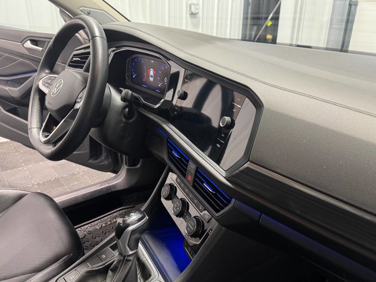 Used 2022 Volkswagen Jetta SEL FWD image 21