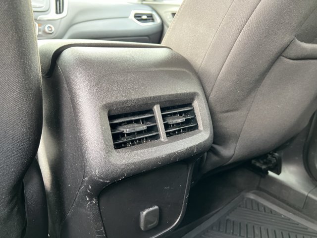 Used 2018 Chevrolet Equinox LT FWD image 22