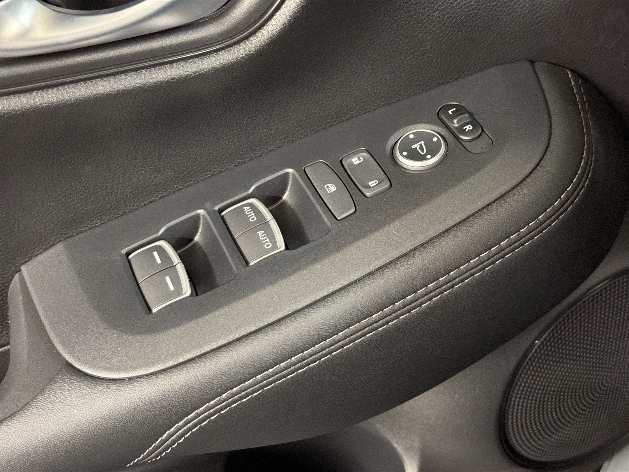 New 2026 Honda HR-V EX-L image 20