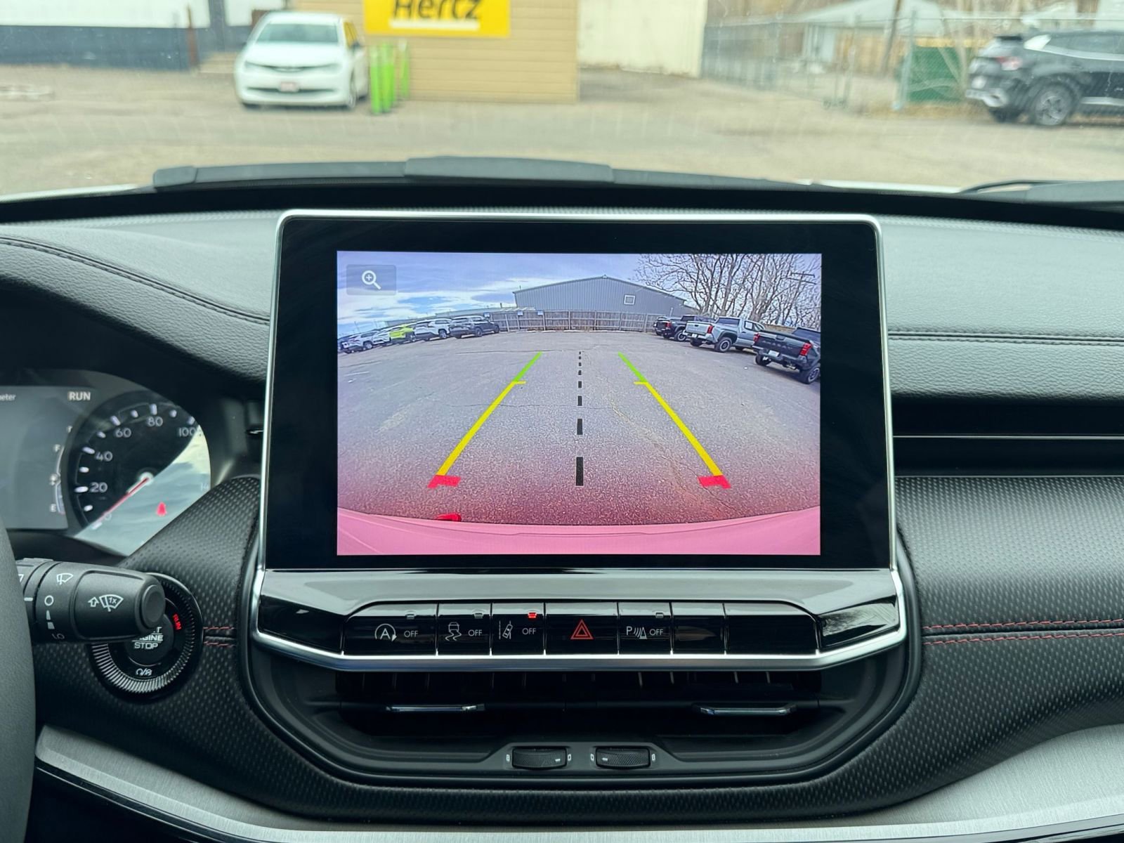 Used 2025 Jeep Compass Trailhawk image 17