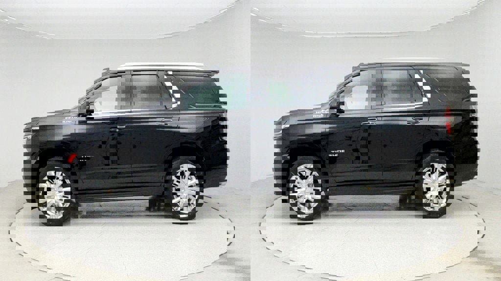 Used 2024 Chevrolet Tahoe High Country w/ Advanced Technology Package image 8