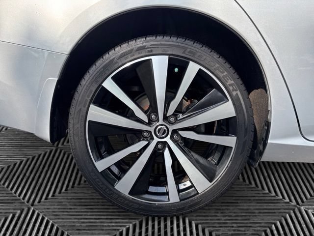 Used 2020 Nissan Altima 2.5 SR w/ Premium Package AWD/4WD image 32